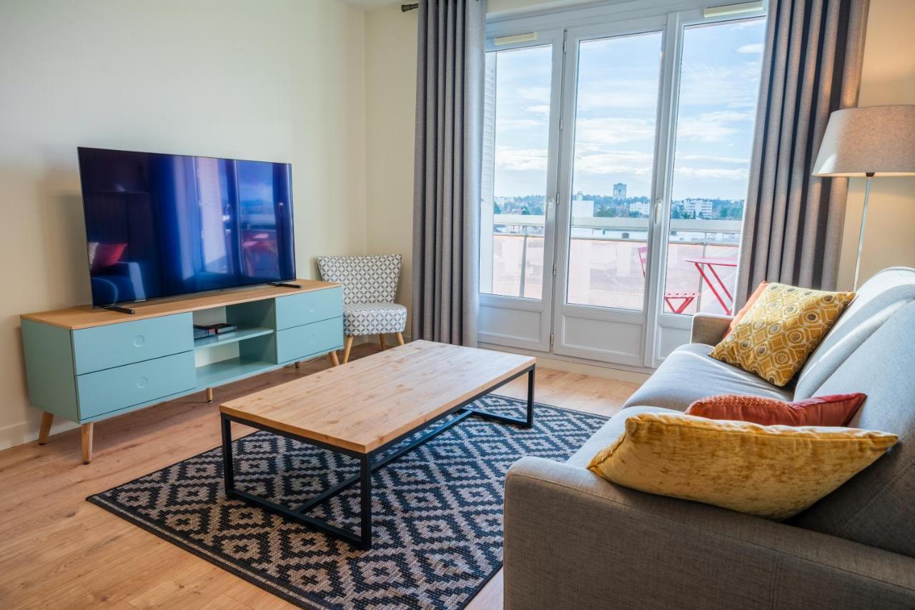 T2 De Standing Climatise Avec Parking Prive, Tram T2 T5, Hopitaux Est Appartement Bron Buitenkant foto